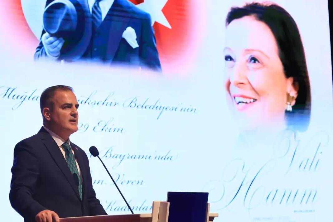 İlk Kadın Vali Lale Aytaman’ın Hayatı Belgesel Oldu 9